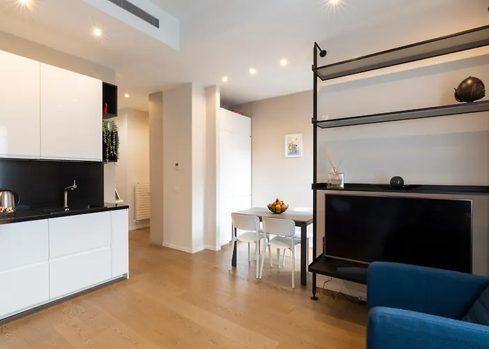 Arena Modern Apartment Milan